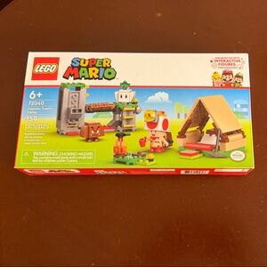 LEGO Super Mario Adventure Set - Red, Green, Yellow